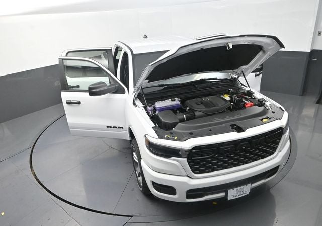 2026 RAM 1500 Express LONG BOX