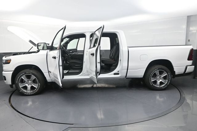 2026 RAM 1500 Express LONG BOX
