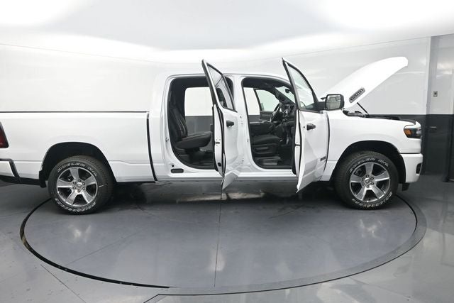 2026 RAM 1500 Express LONG BOX