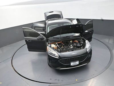 2021 Ford Escape Hybrid SE