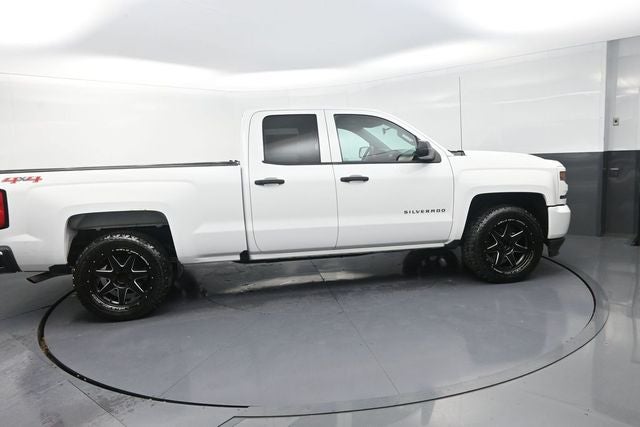 2016 Chevrolet Silverado 1500 Custom