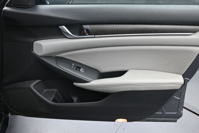 2019 Honda Accord Touring 2.0T