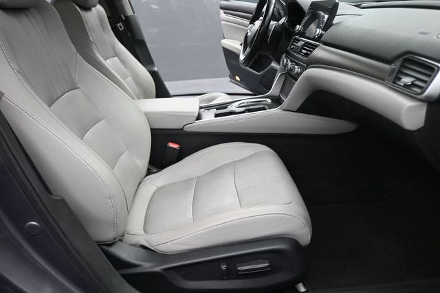 2019 Honda Accord Touring 2.0T