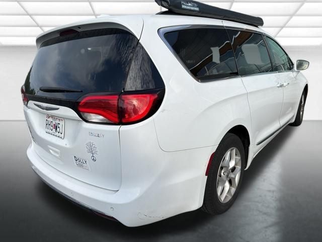 2017 Chrysler Pacifica Touring L