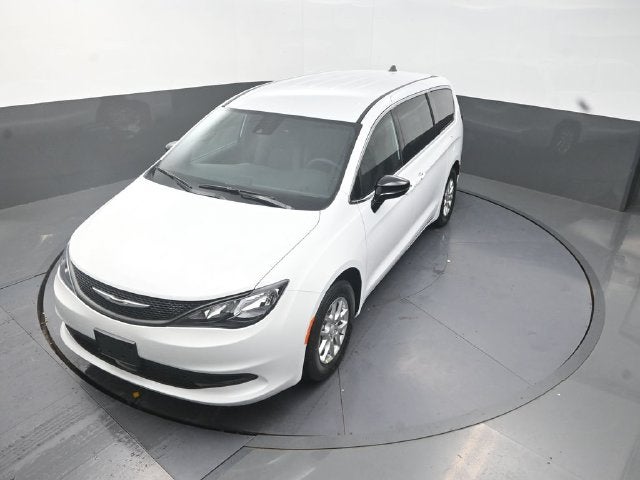 2027 Chrysler Pacifica LX