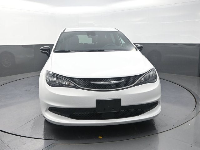 2027 Chrysler Pacifica LX
