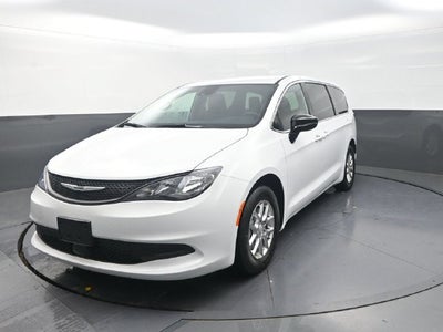 2027 Chrysler Pacifica LX