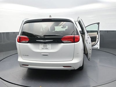 2024 Chrysler Voyager LX