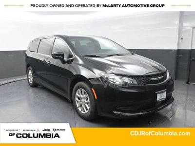 2027 Chrysler Pacifica LX