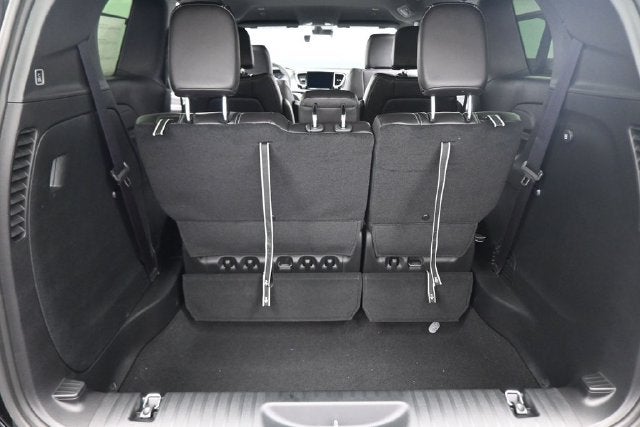 2027 Chrysler Pacifica LX