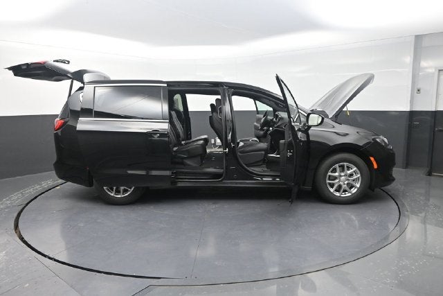 2027 Chrysler Pacifica LX