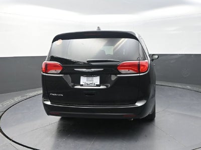 2027 Chrysler Pacifica LX