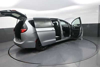 2019 Chrysler Pacifica Touring Plus