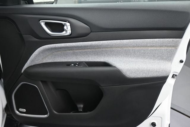 2026 Jeep Compass Base