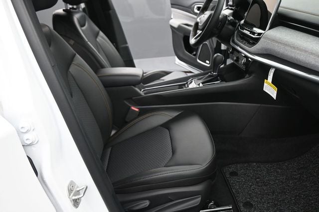 2026 Jeep Compass Base