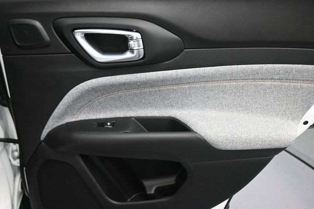 2026 Jeep Compass Base