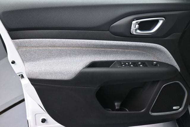 2026 Jeep Compass Base