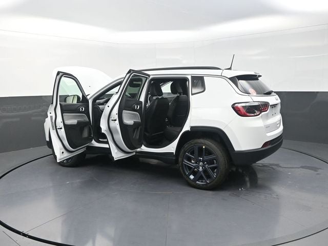 2026 Jeep Compass Base
