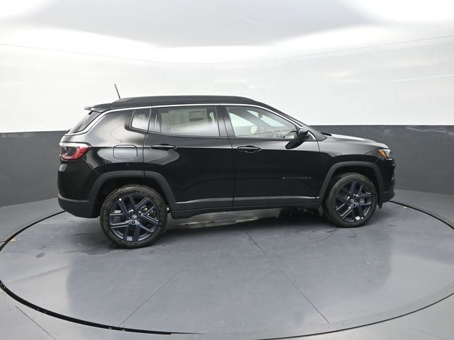 2026 Jeep Compass Base