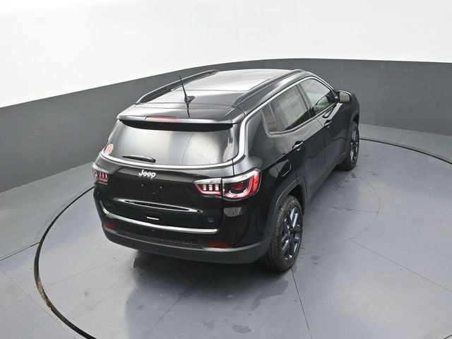 2026 Jeep Compass Base