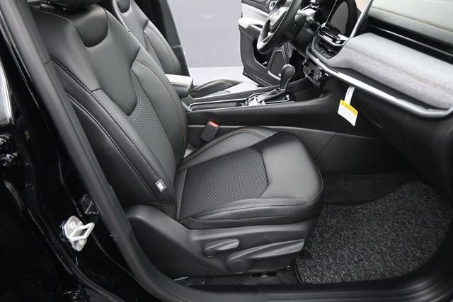 2026 Jeep Compass Base