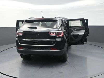 2026 Jeep Compass Base