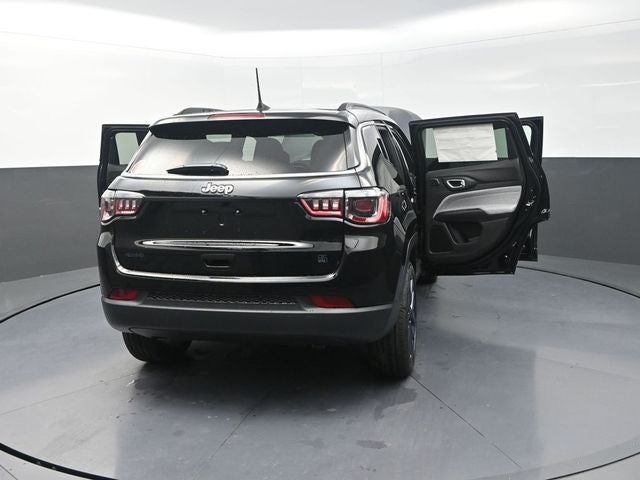 2026 Jeep Compass Base