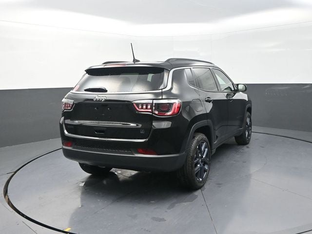 2026 Jeep Compass Base