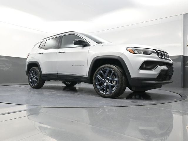 2026 Jeep Compass Base
