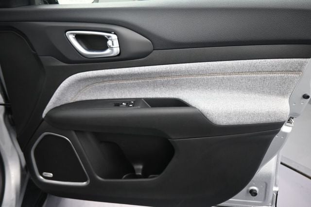 2026 Jeep Compass Base