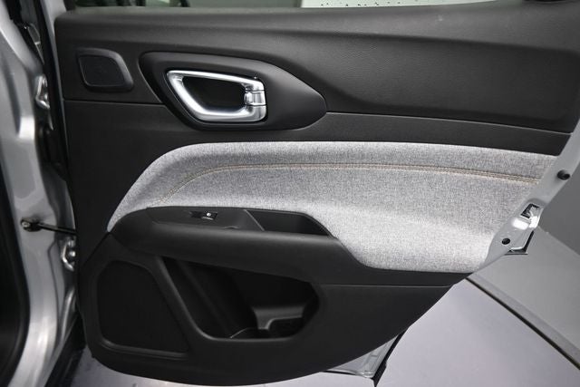 2026 Jeep Compass Base