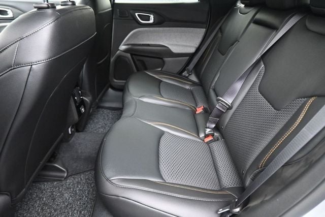 2026 Jeep Compass Base