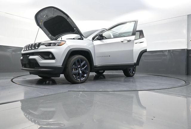 2026 Jeep Compass Base
