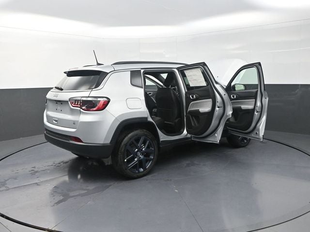 2026 Jeep Compass Base