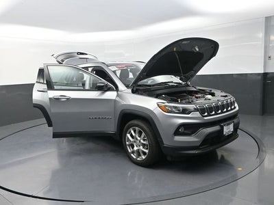 2022 Jeep Compass Latitude Lux