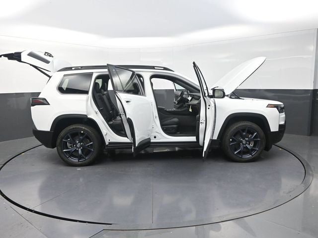 2026 Jeep Cherokee Base