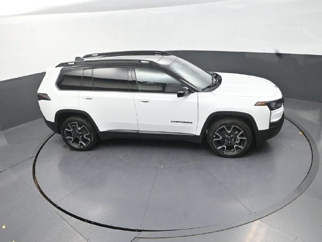 2026 Jeep Cherokee Overland