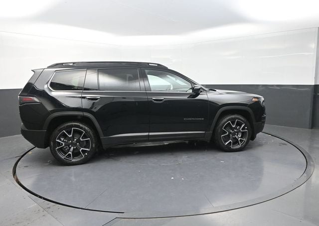 2026 Jeep Cherokee Overland