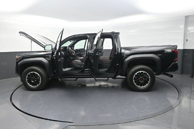 2025 Toyota Tacoma Hybrid TRD Off Road