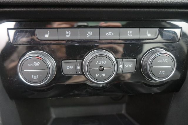 2023 Volkswagen Taos 1.5T SEL