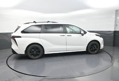 2026 Toyota Sienna Woodland Edition