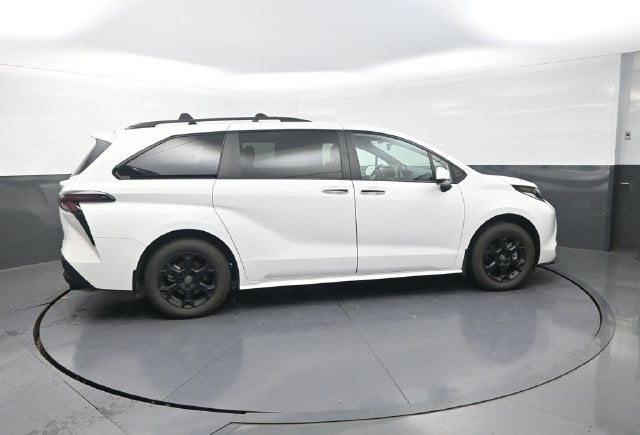 2026 Toyota Sienna Woodland Edition