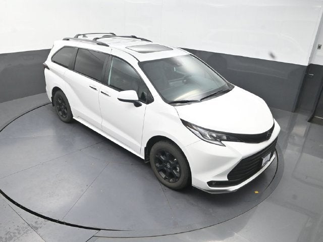 2026 Toyota Sienna Woodland Edition