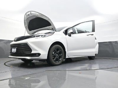 2026 Toyota Sienna Woodland Edition