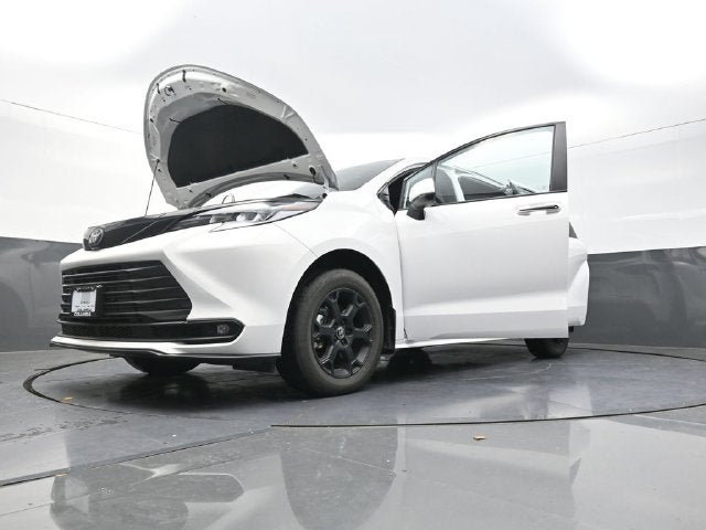 2026 Toyota Sienna Woodland Edition