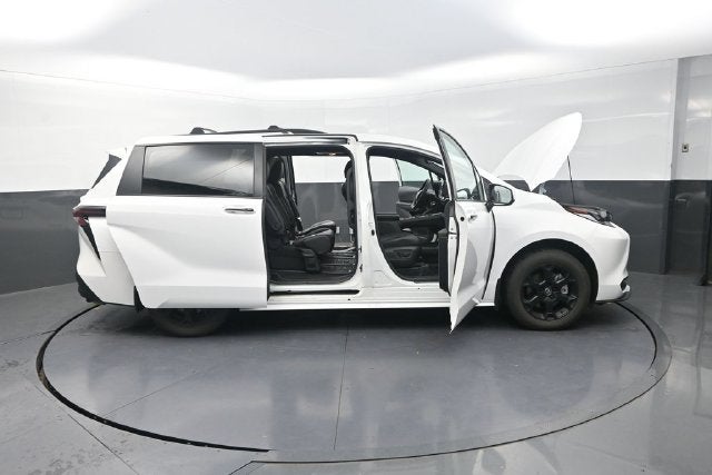 2026 Toyota Sienna Woodland Edition