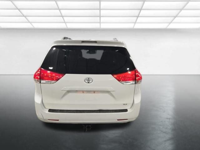 2011 Toyota Sienna XLE