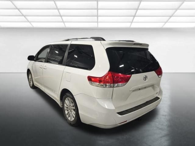 2011 Toyota Sienna XLE