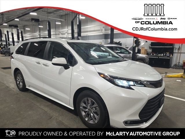 2022 Toyota Sienna XLE 7 Passenger