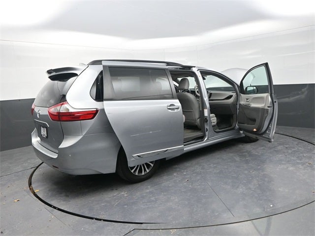 2018 Toyota Sienna XLE 7 Passenger